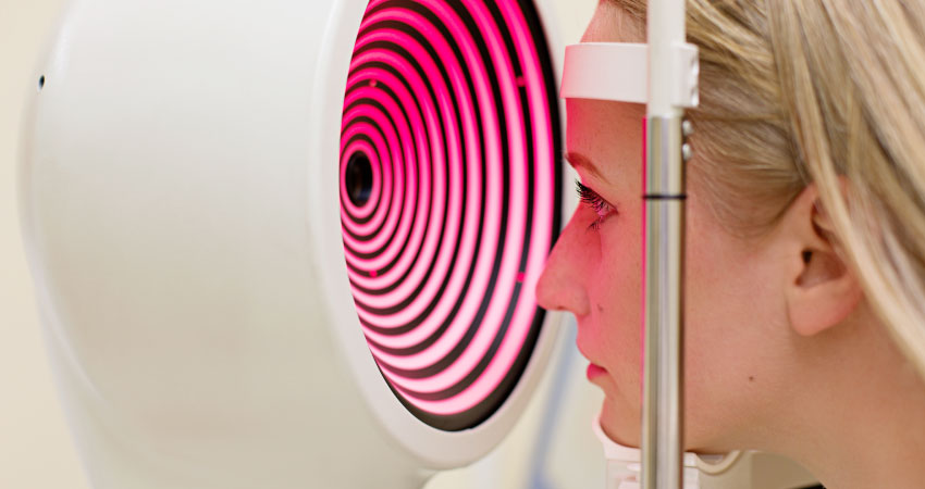 O que é a topografia de córnea?